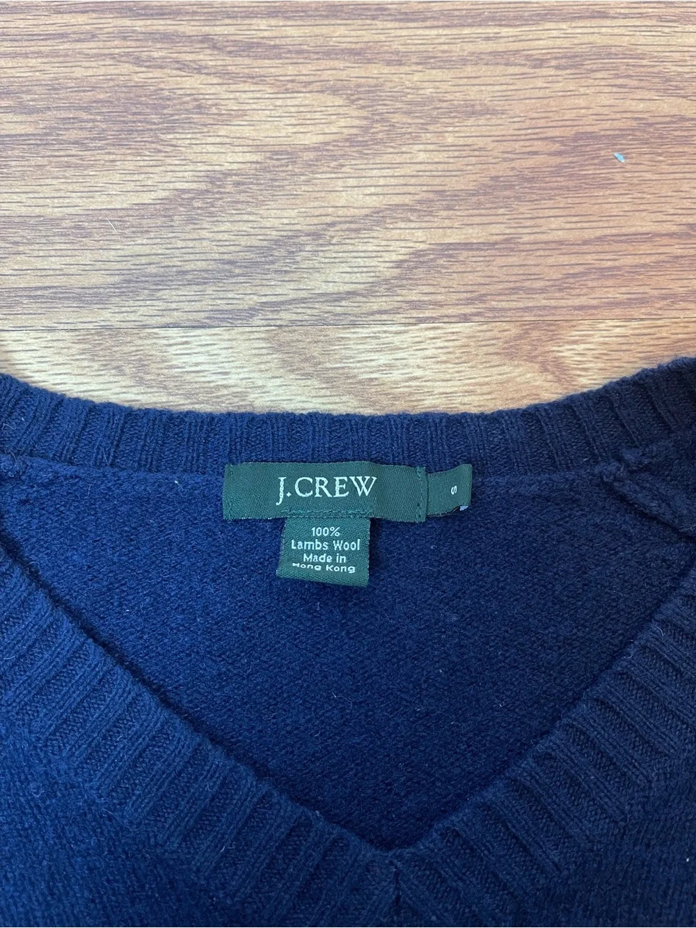 Vintage J. Crew 100% Lambs Wool V-neck sweater size S